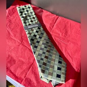 NWT | Kenneth Cole Reaction | Green Tie